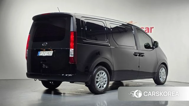 Hyundai Staria 2022 Черный из Кореи