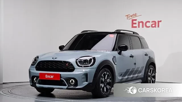 Mini Cooper Countryman 2022 Светло-серебряный цвет из Кореи