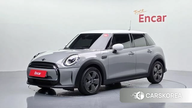 Mini Cooper 2022 Серебристо-серый из Кореи