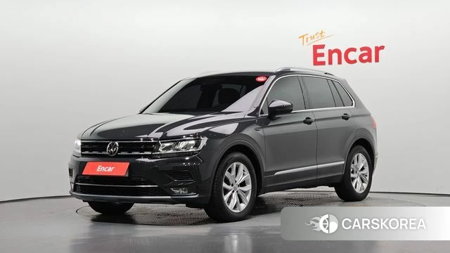 Volkswagen Tiguan second Generation 2020 Серый из Кореи
