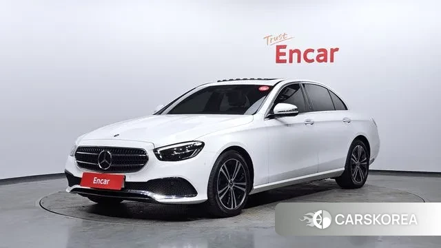 Mercedes-Benz E-Class W213 2021 Белый из Кореи