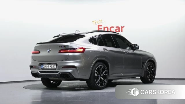 BMW X4M (G02) 2021 Серебристо-серый из Кореи