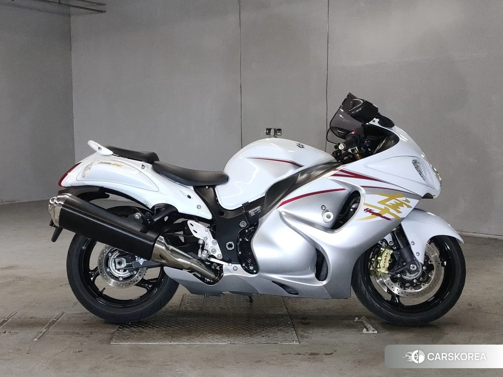 Проданный Suzuki GSX1300R HAYABUSA 2015 из Японии