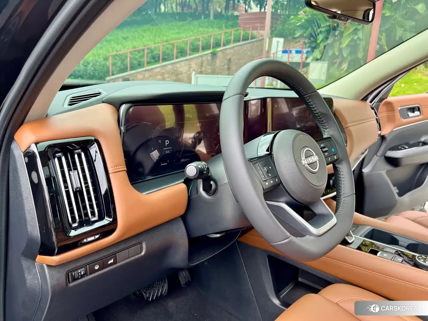 Nissan Pathfinder 2024 Черный из Китая