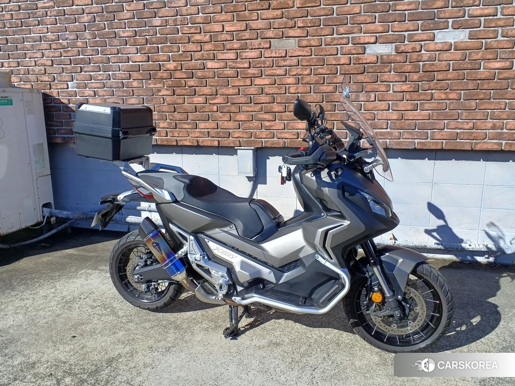 Проданный Honda X-ADV 750 2019 из Японии