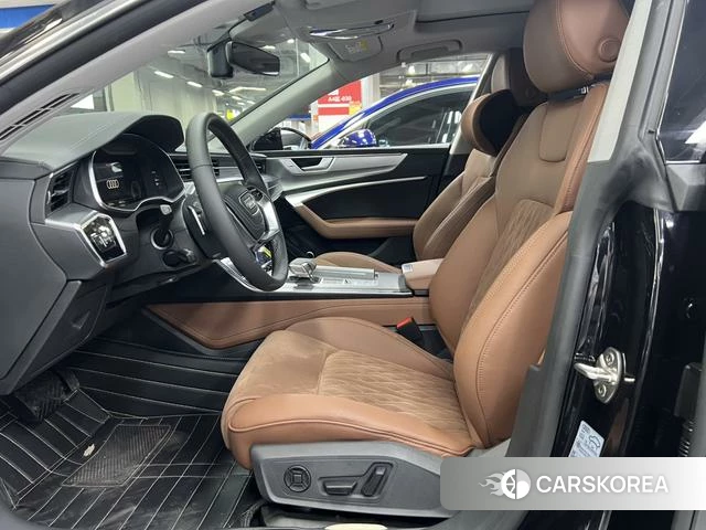 Audi A7L 2025 Черный из Китая