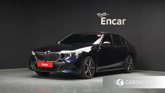 BMW 5 Series (G60) 2025 Черный из Кореи