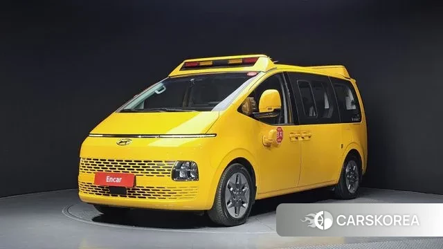 Hyundai Staria 2023 Желтый из Кореи