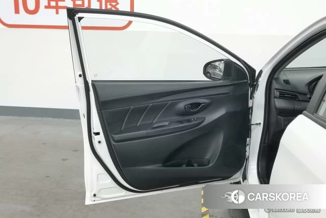 Toyota Vios 2022 Белый из Китая