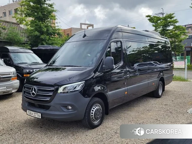 Mercedes-Benz Sprinter 2023 Черный из Кореи