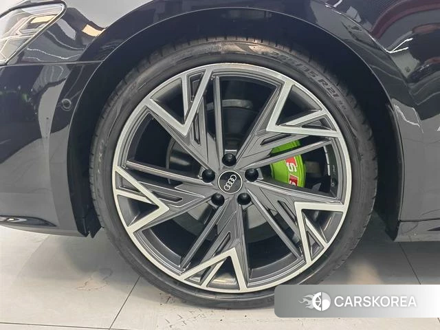 Audi A7L 2024 Черный из Китая
