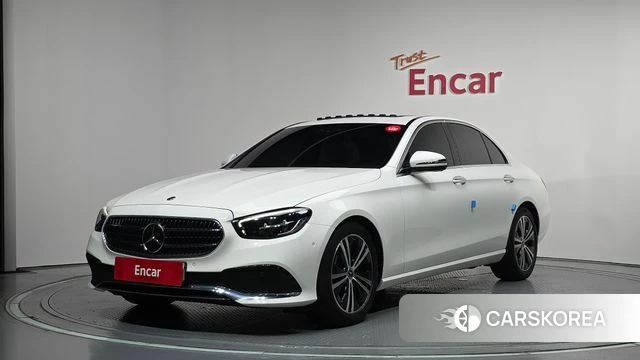 Mercedes-Benz E-Class W213 2020 Белый из Кореи