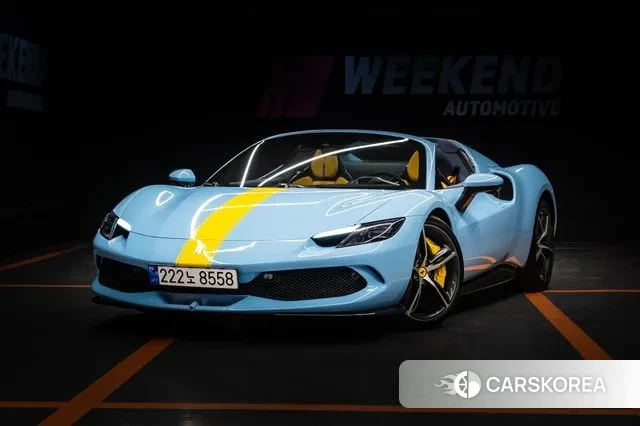 Ferrari 296 GTS 2023 Светло-серебряный цвет из Кореи