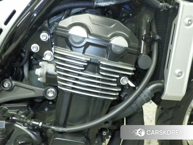 Engine photo