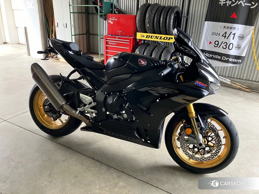 Проданный Honda CBR1000RR-R FIREBLADE SP 2022 из Японии, фото 2