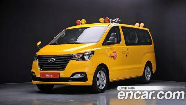Hyundai The New Grand Starex 2018 Желтый из Кореи