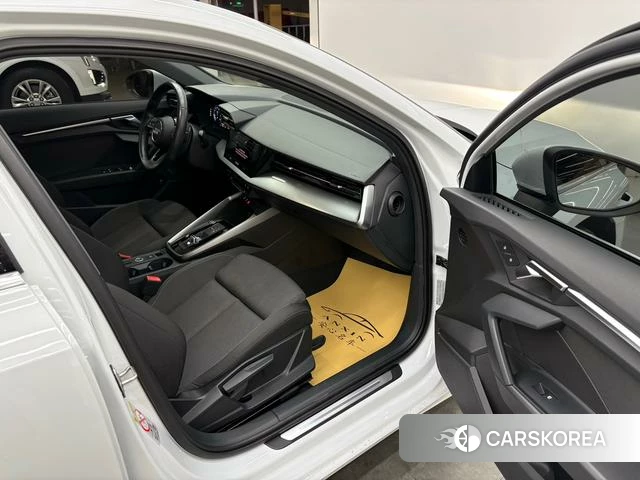 Audi A3 2022 Белый из Китая