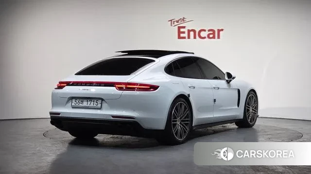 Porsche Panamera (971) 2018 Белый из Кореи