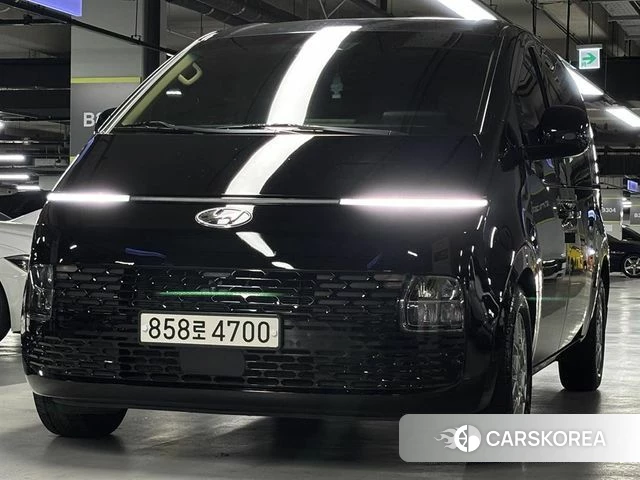 Hyundai Staria 2023 Черный из Кореи
