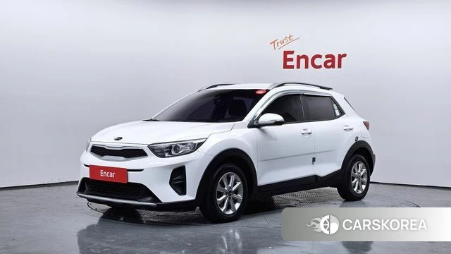 Kia Stonic 2019 Белый из Кореи