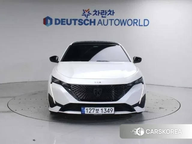 Peugeot 308 Third generation 2023 Белый из Кореи