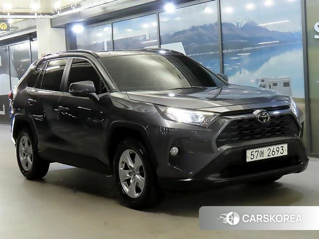 Toyota RAV4 5th Generation 2019 Серый из Кореи