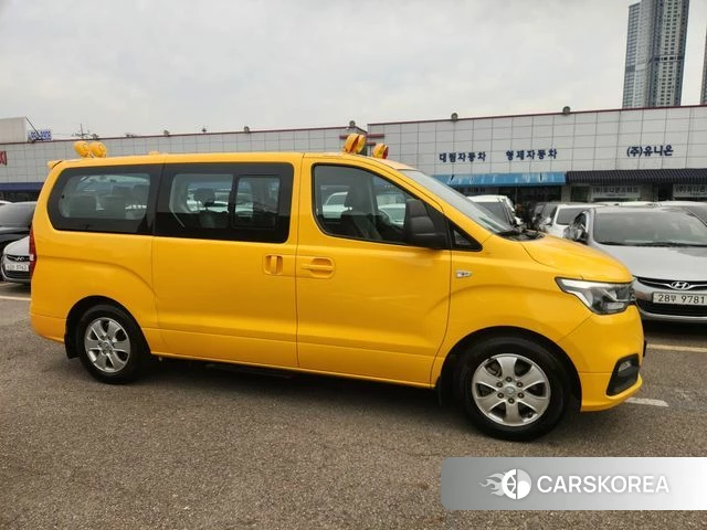 Hyundai The New Grand Starex 2020 Желтый из Кореи