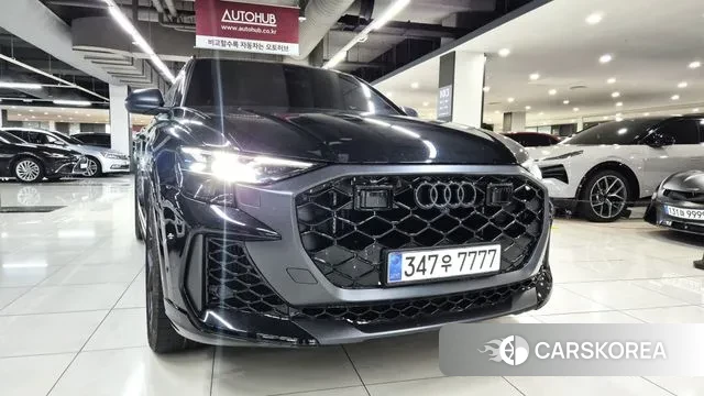 Audi RSQ8 (4M) 2025 Черный из Кореи