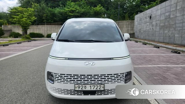 Hyundai Staria 2021 Белый из Кореи