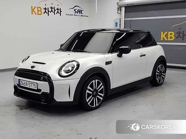Mini Cooper S 2023 Белый из Кореи