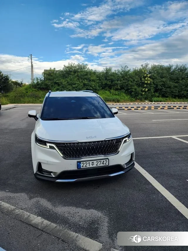 Kia Carnival 4th generation 2023 Белый из Кореи
