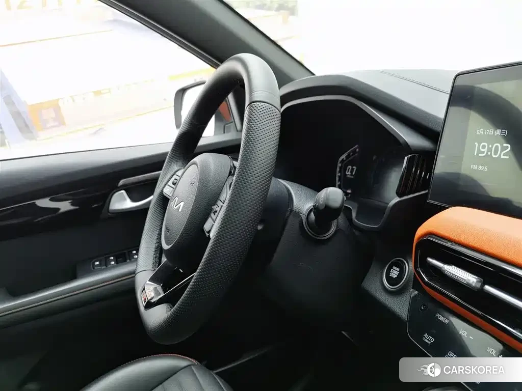 Kia Smart running 2022 Белый из Китая, фото 2