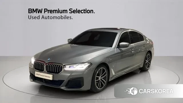 BMW 5 Series (G30) 2022 Светло-серебряный цвет из Кореи