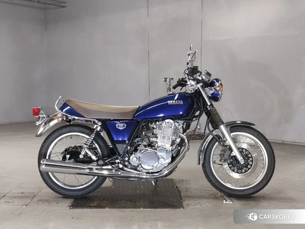 Проданный Yamaha SR 400 2021 из Японии