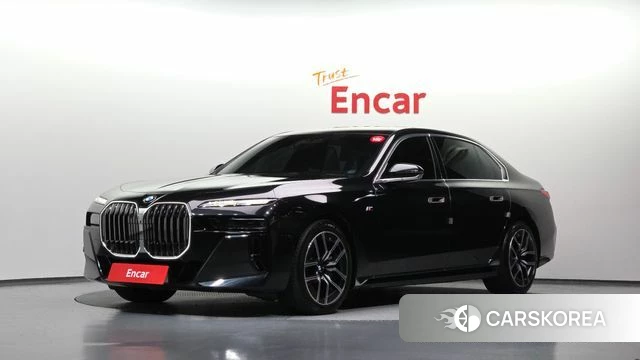 BMW 7 Series (G70) 2023 Черный из Кореи