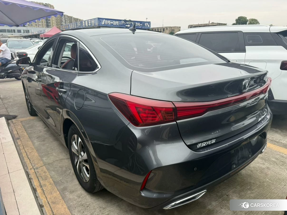 Chang'an Yidong 2023 Темно-серый из Китая