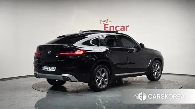 BMW X4 (G02) 2023 Черный из Кореи