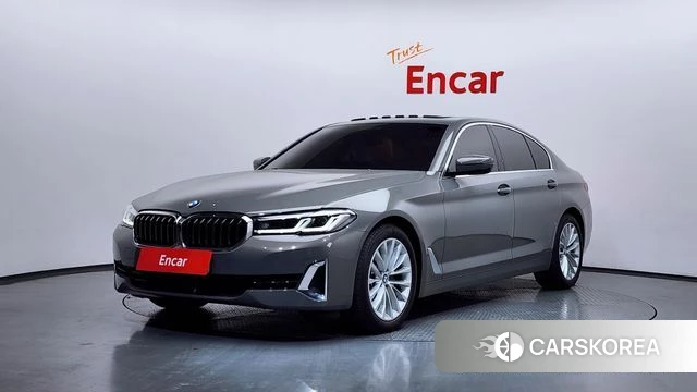 BMW 5 Series (G30) 2021 Серебристо-серый из Кореи