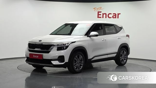 Kia Seltos 2021 Белый из Кореи
