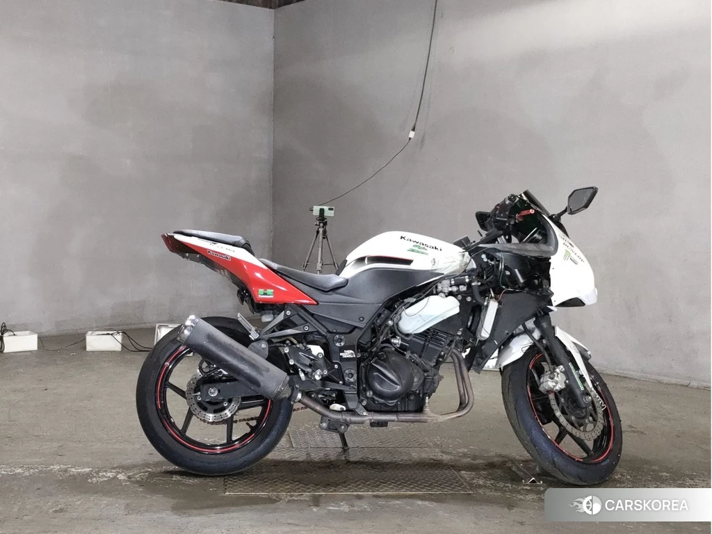 Проданный Kawasaki NINJA 250R 2011 из Японии, фото 2