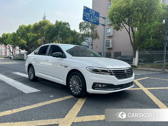Volkswagen Lavida 2021 Белый из Китая