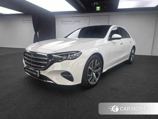 Mercedes-Benz E-Class W214 2025 Белый из Кореи