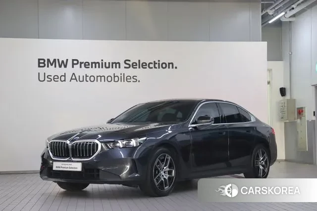 BMW 5 Series (G60) 2025 Серый из Кореи