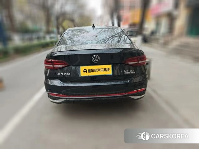 Volkswagen Lavida 2023 Черный из Китая