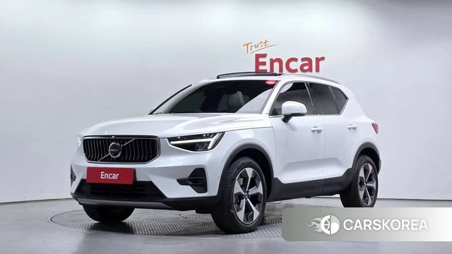 Volvo XC40 2023 Белый из Кореи