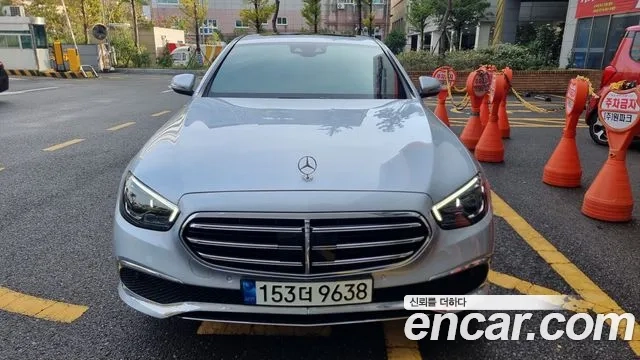 Mercedes-Benz E-Class W213 2021 Цвет галактики из Кореи