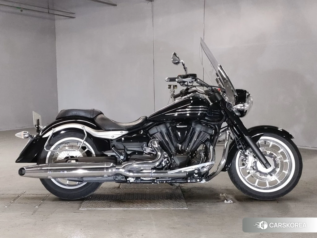 Проданный Yamaha XV1900A MIDNIGHT STAR 2017 из Японии, фото 2