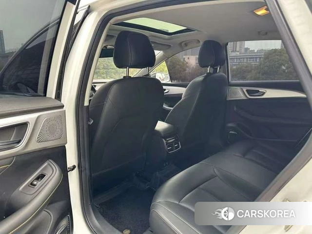 Roewe ei6 MAX 2022 Белый из Китая