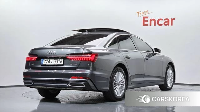 Audi A6 (C8) 2021 Серый из Кореи