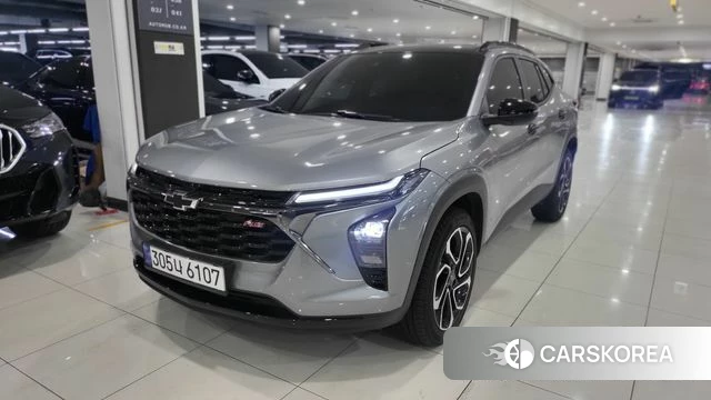 Chevrolet (GM Daewoo) Trax Crossover 2025 Серебристо-серый из Кореи